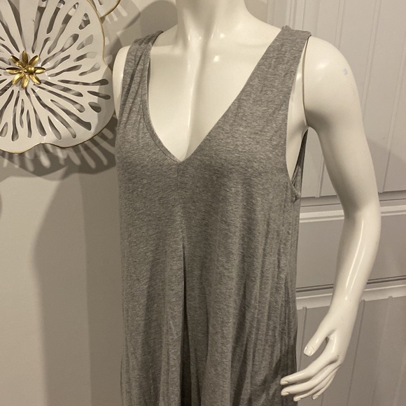 H&M Basics Grey Dress - Picture 2 of 6